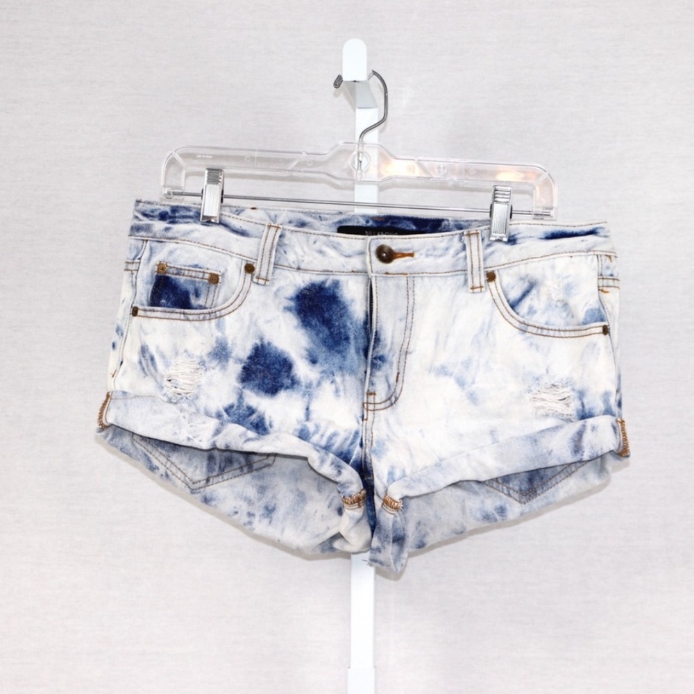 NWOT Billabong tye die denim jean shorts